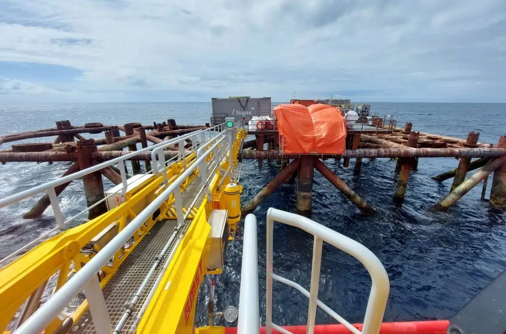 SMST gangway back on board of Allseas’ Oceanic